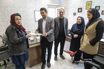 تقدیر از همکاران کتابدار بیمارستان به مناسبت روز کتاب و کتابخوانی