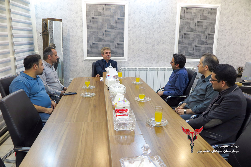 بازدید مدیر فناوری اطلاعات دانشگاه ایران از بیمارستان شهدای هفتم تیر