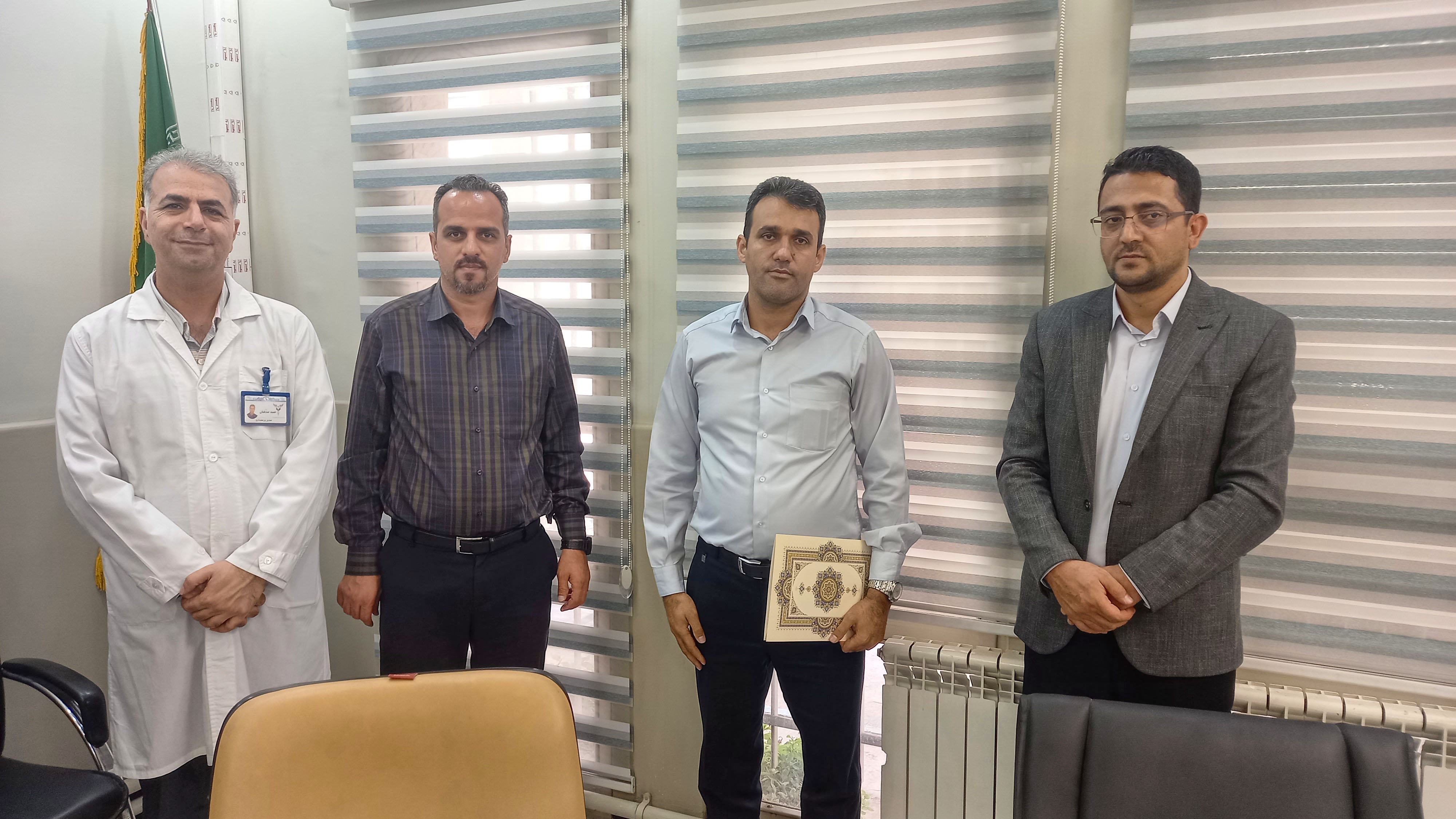 آیین تکریم و تجلیل از رئیس امور اداری بیمارستان شهدای هفتم تیر برگزار شد